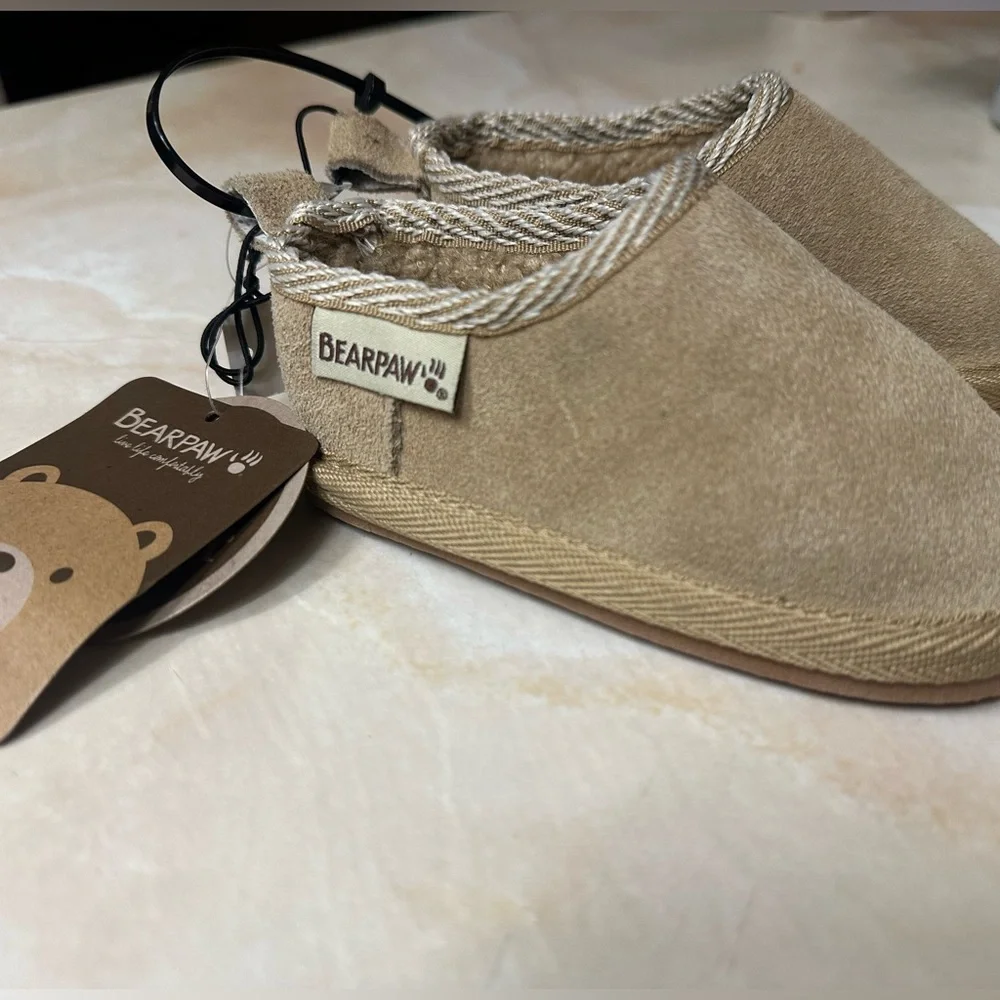 NWT BearPaw Beige Suede Infant Booties Moccasins